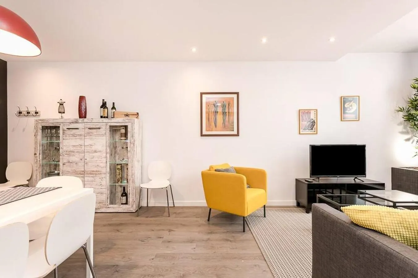 3 Bdr&Terrace Close To Subway L'Hospitalet de Llobregat